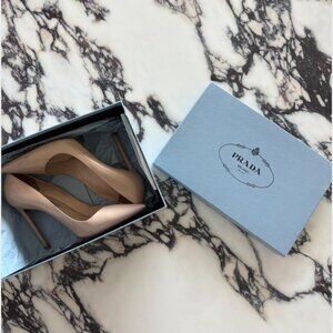 Prada Calzature Donna Pumps. Color Cipria. Size 38.